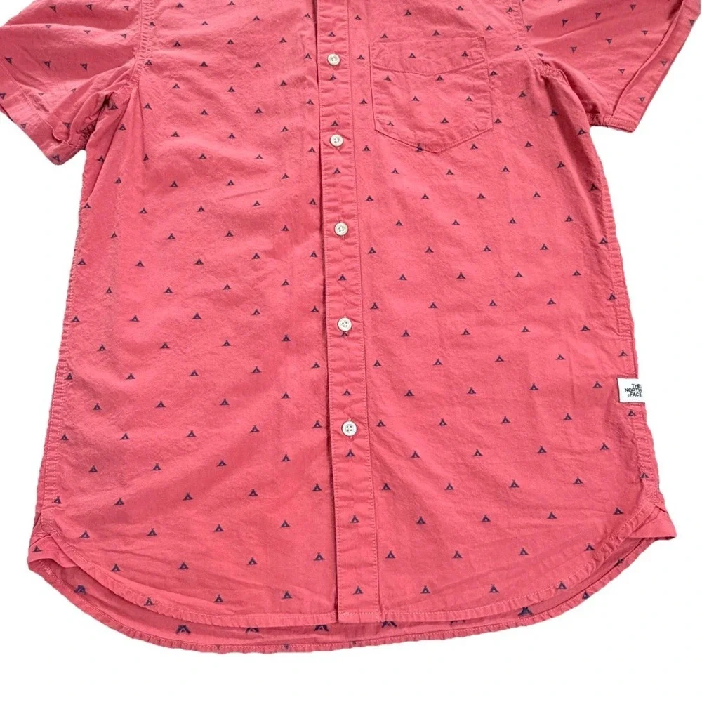 The North Face Mens Short Sleeve Button Up Shirt‎ Coral Tent Print Size Small